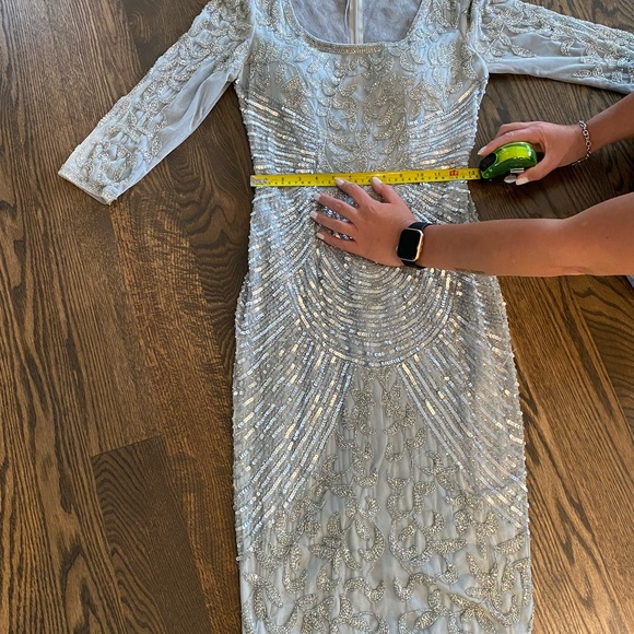 Evening dress - Picture 13 of 16